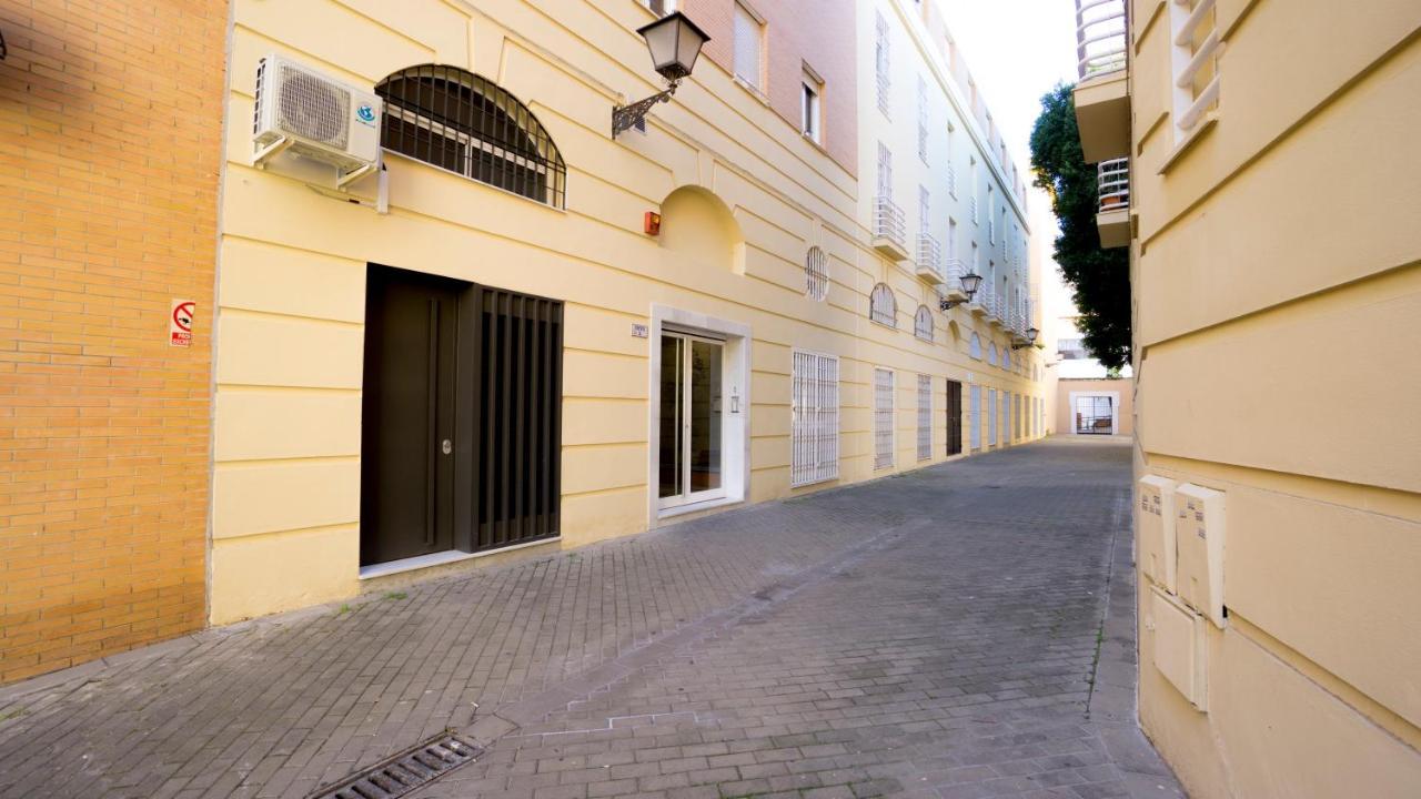 Rentalsevilla Escuelas Pias Esterno foto