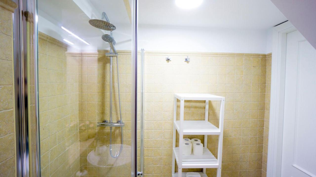 Rentalsevilla Escuelas Pias Esterno foto