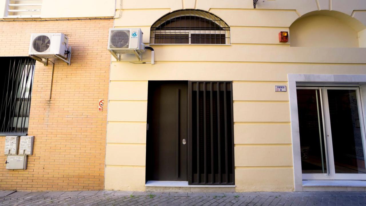 Rentalsevilla Escuelas Pias Esterno foto